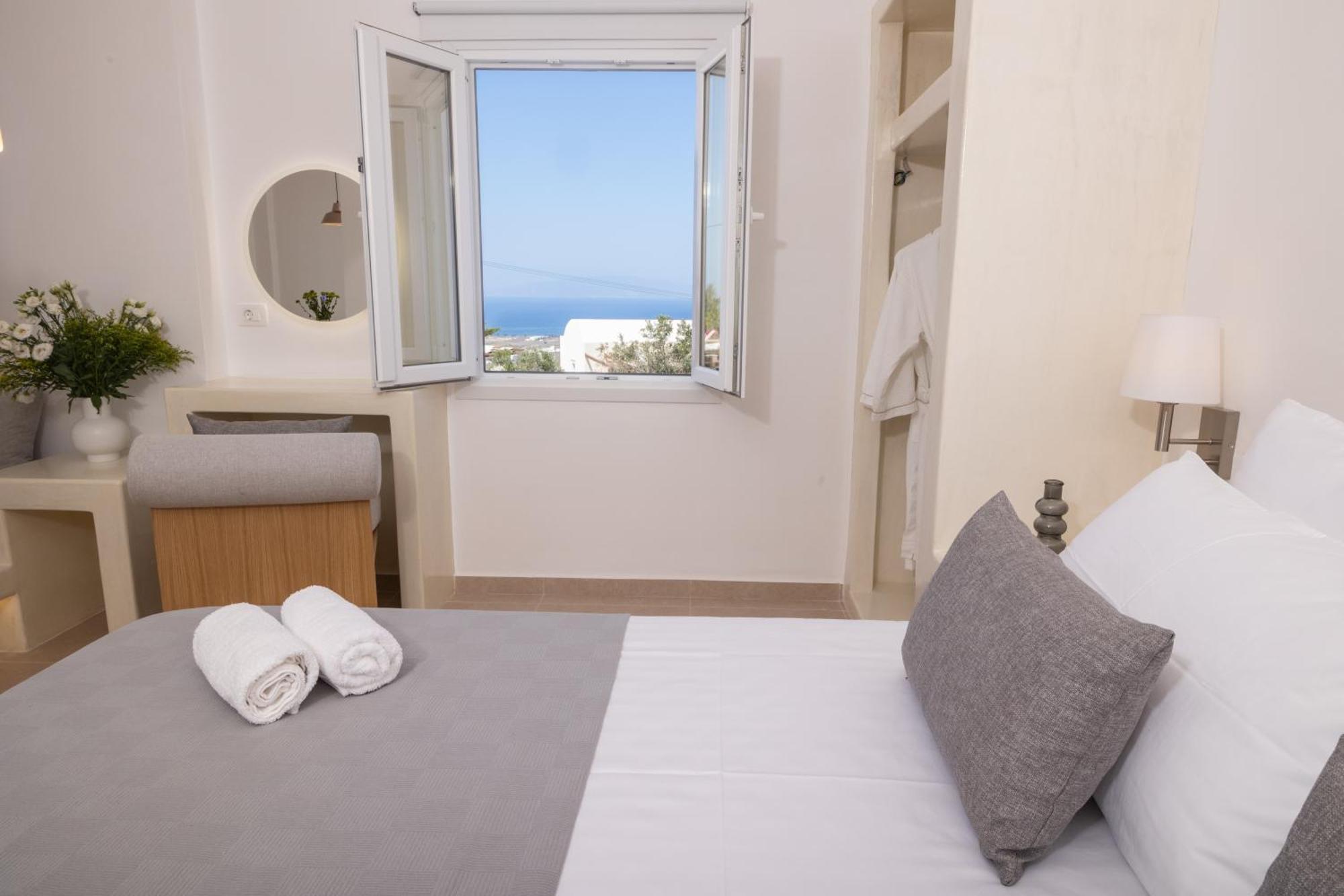 Theophrasti Suites Foinikia  Exterior photo
