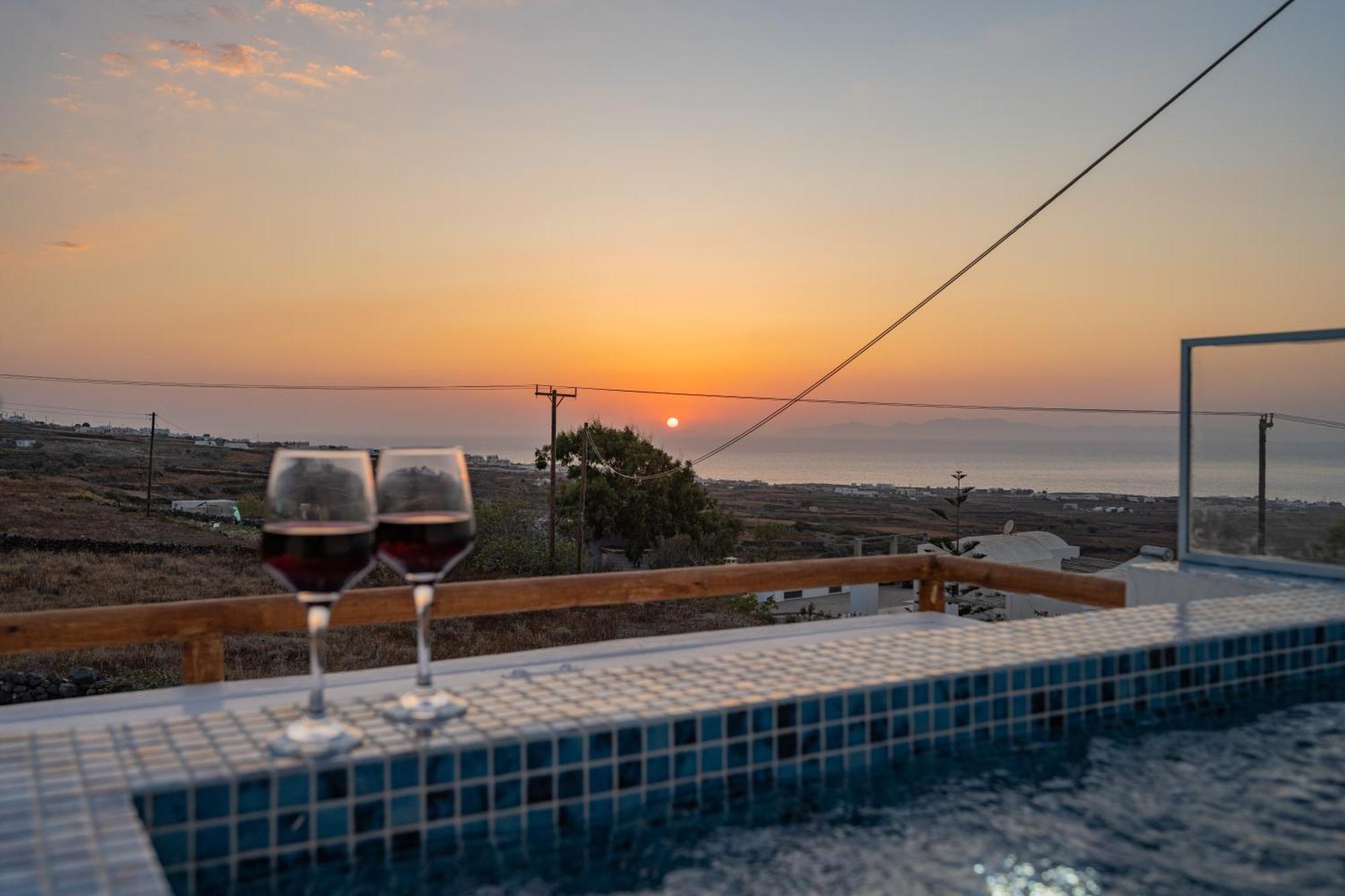 Theophrasti Suites Foinikia  Exterior photo