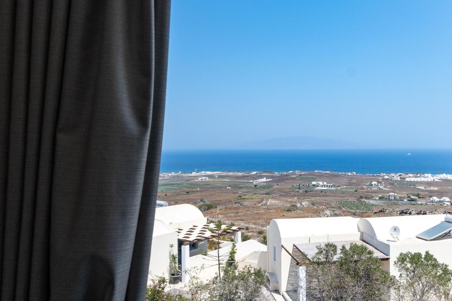 Theophrasti Suites Foinikia  Room photo