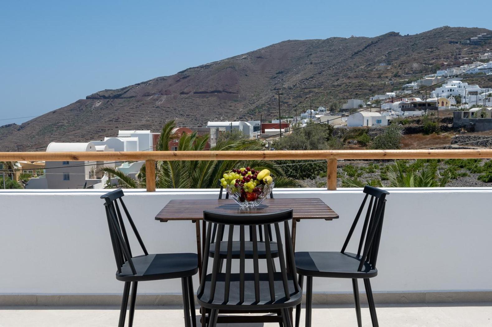 Theophrasti Suites Foinikia  Exterior photo