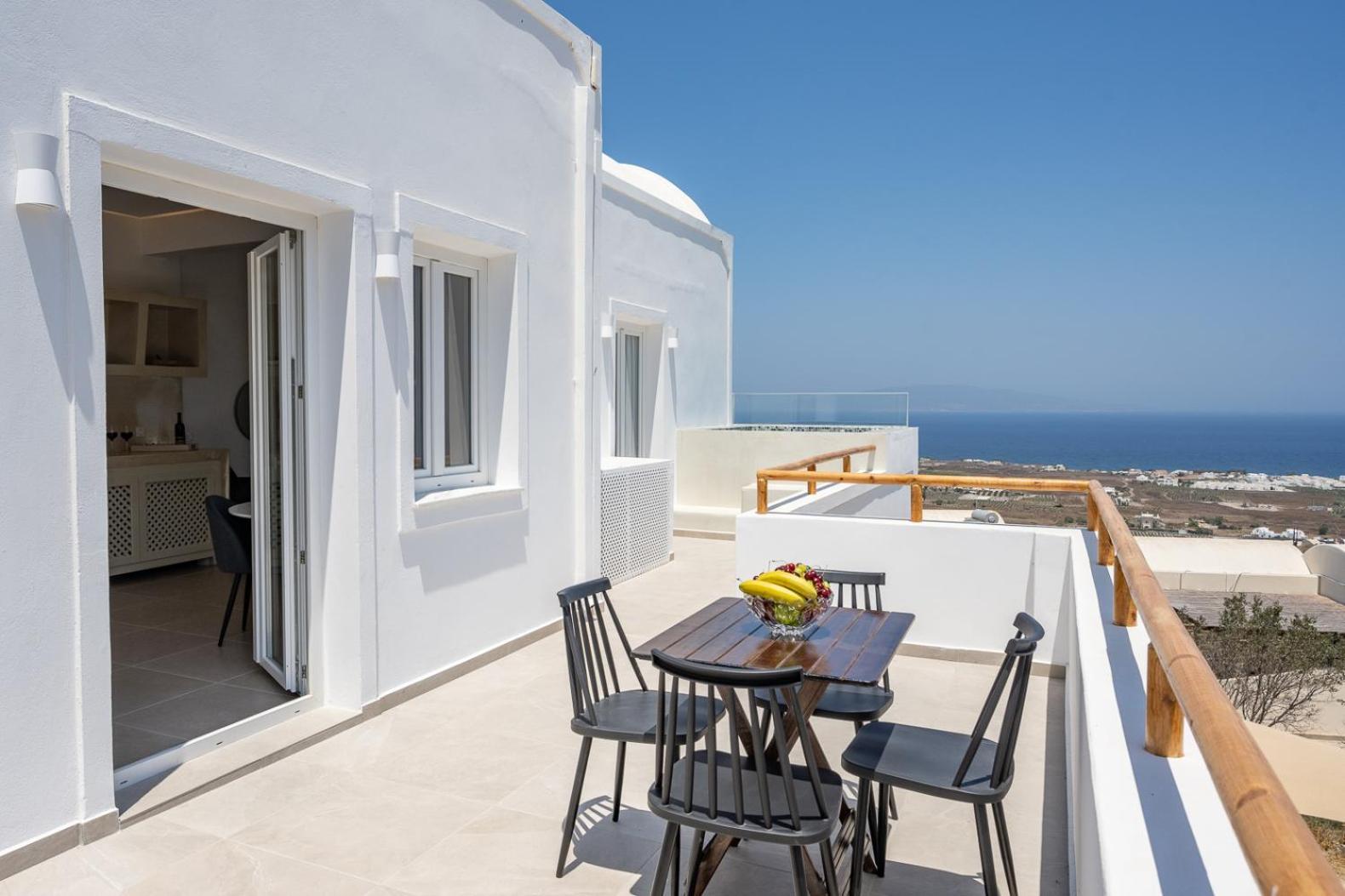 Theophrasti Suites Foinikia  Exterior photo